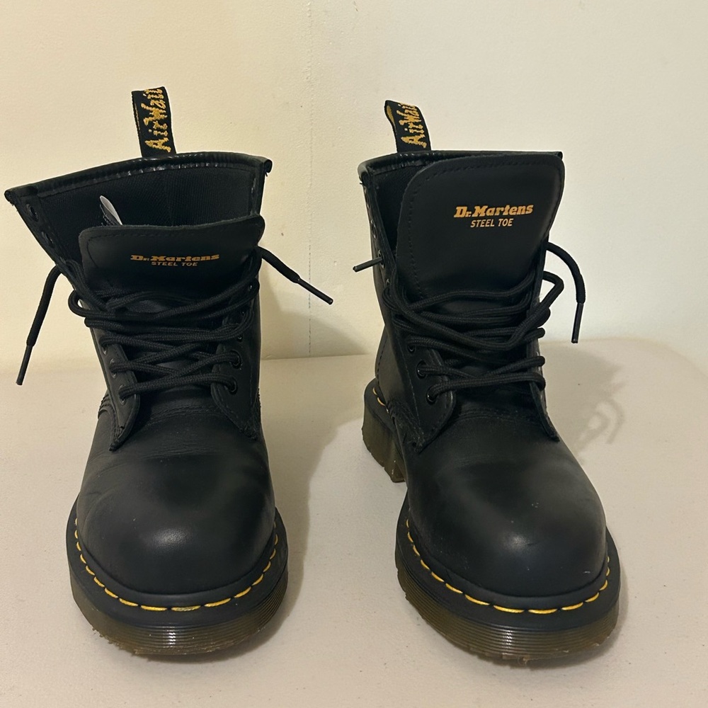Dr. Martens Black Leather Steel toe 1460 SR Women’s 6/ Men’s 5 Yellow stitching
